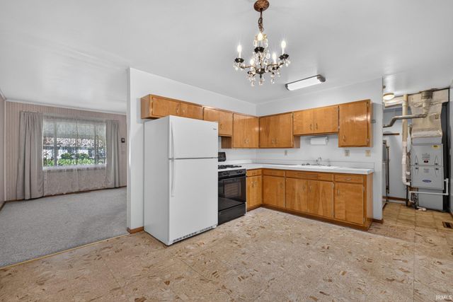 6021 W Merry Way Lane, Bloomington, IN 47404
