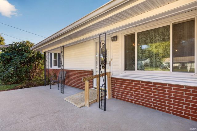 6021 W Merry Way Lane, Bloomington, IN 47404