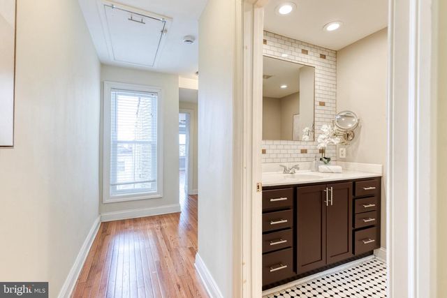 15 N MONTFORD AVE, Baltimore, MD 21224