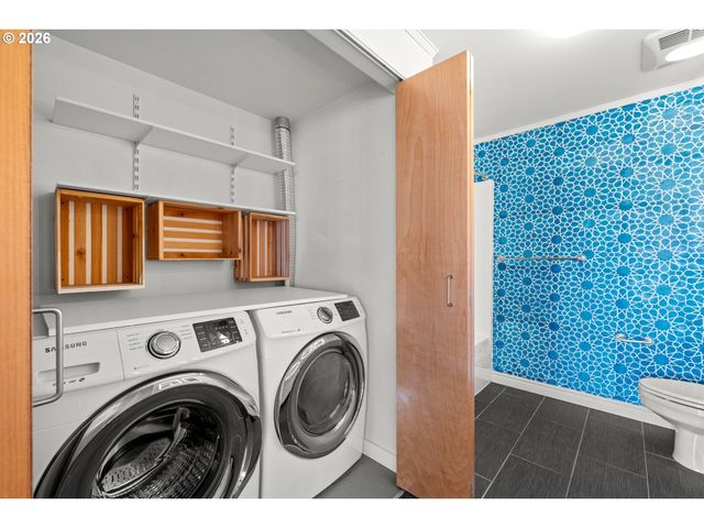 1420 Nw LOVEJOY St 406, Portland, OR 97209