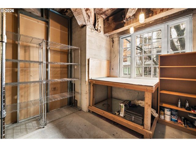 1420 Nw LOVEJOY St 406, Portland, OR 97209