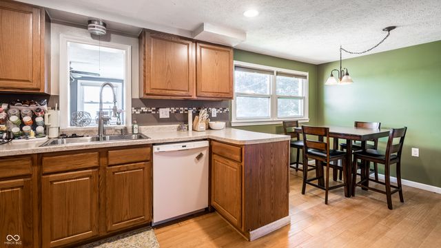 468 E 600 N, Fortville, IN 46040