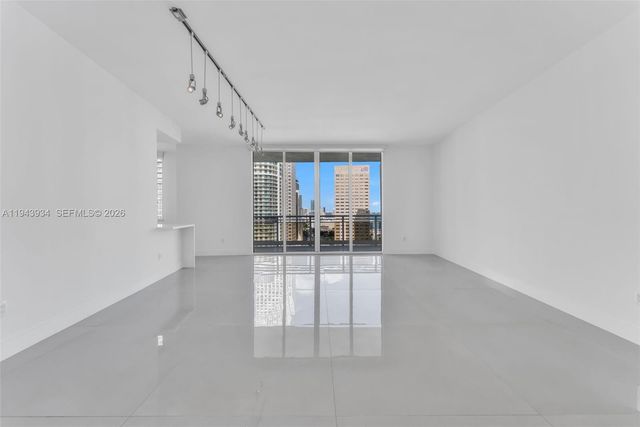901 Brickell Key Blvd 3206, Miami, FL 33131