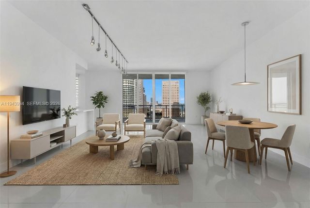 901 Brickell Key Blvd 3206, Miami, FL 33131