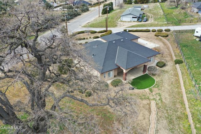 23780 Coyote Court, Tehachapi, CA 93561