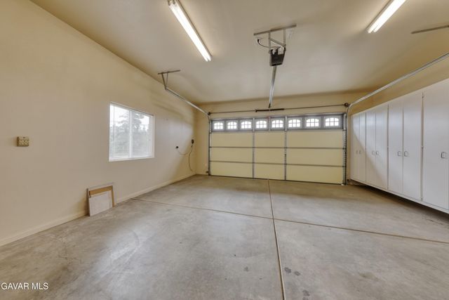 23780 Coyote Court, Tehachapi, CA 93561