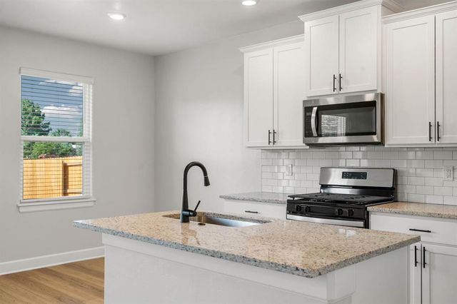 3113 Aidyn Court, Yukon, OK 73099