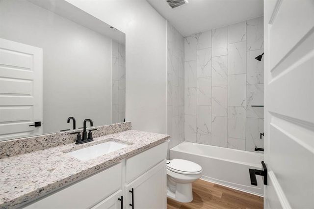 3113 Aidyn Court, Yukon, OK 73099