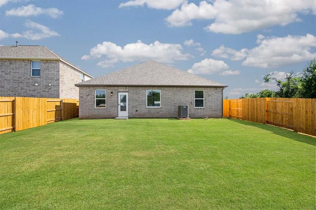 3113 Aidyn Court, Yukon, OK 73099