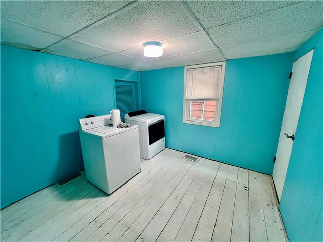 413 State Route 208, Pulaski Twp, PA 16140