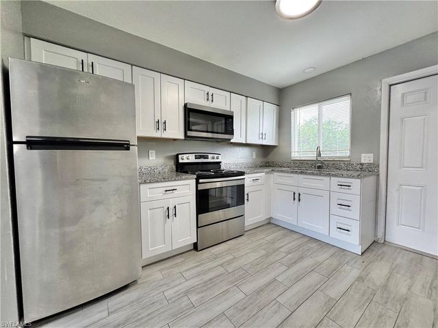 142 Harry AVE S, Lehigh Acres, FL 33973