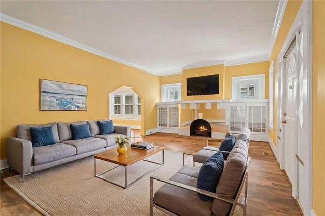 472 Parkway Drive, Atlanta, GA 30308