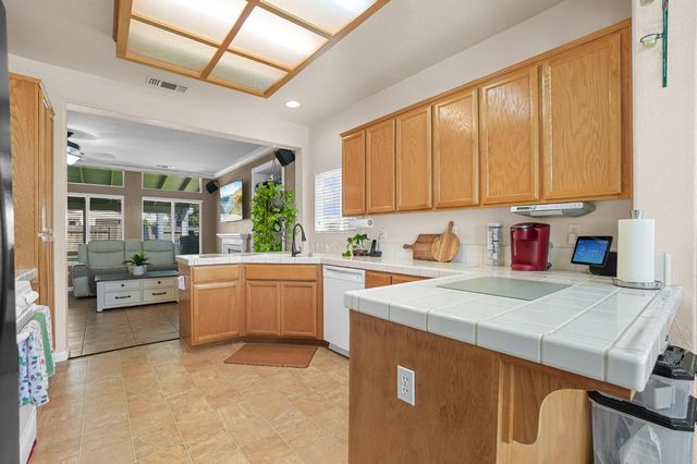 3231 Pocket Ave, Riverbank, CA 95367