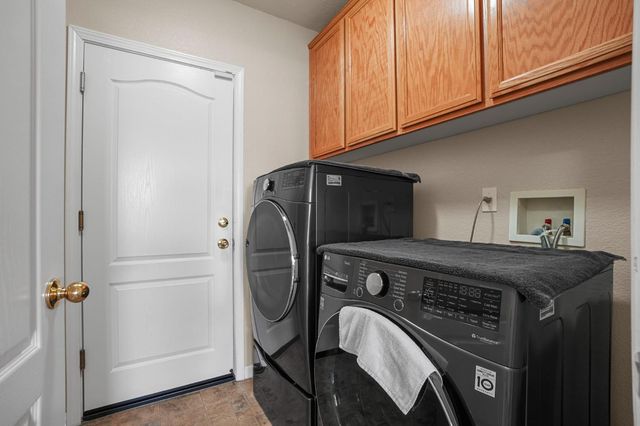 3231 Pocket Ave, Riverbank, CA 95367