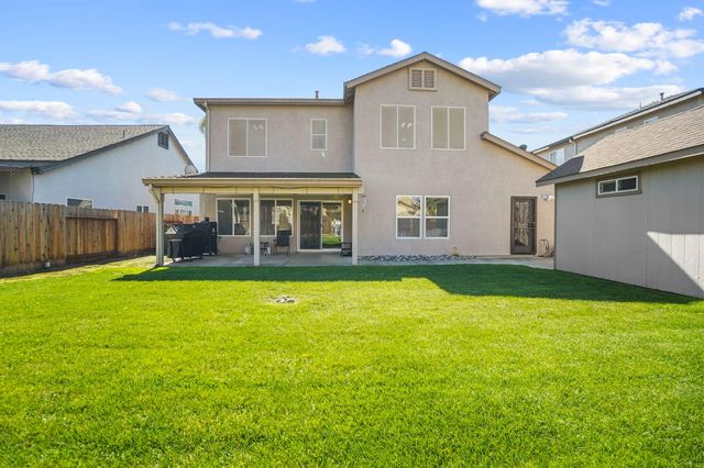 3231 Pocket Ave, Riverbank, CA 95367
