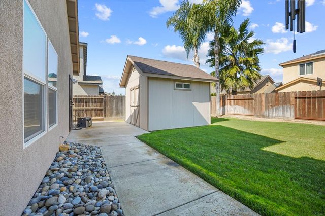 3231 Pocket Ave, Riverbank, CA 95367