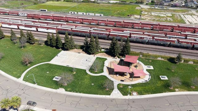 3231 Pocket Ave, Riverbank, CA 95367