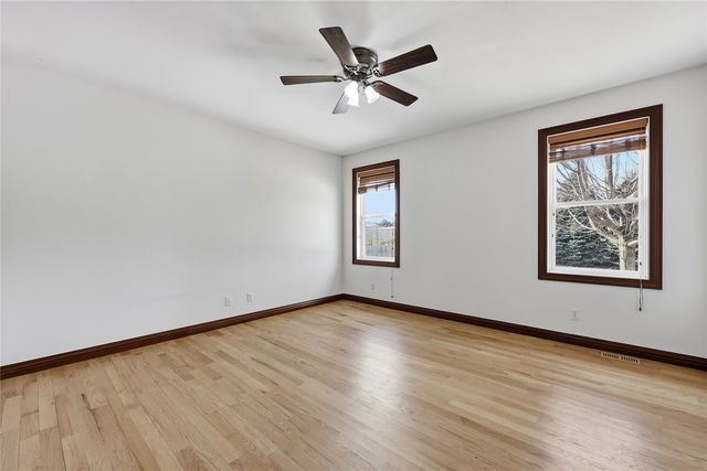 2815 44th St, Marion, IA 52302