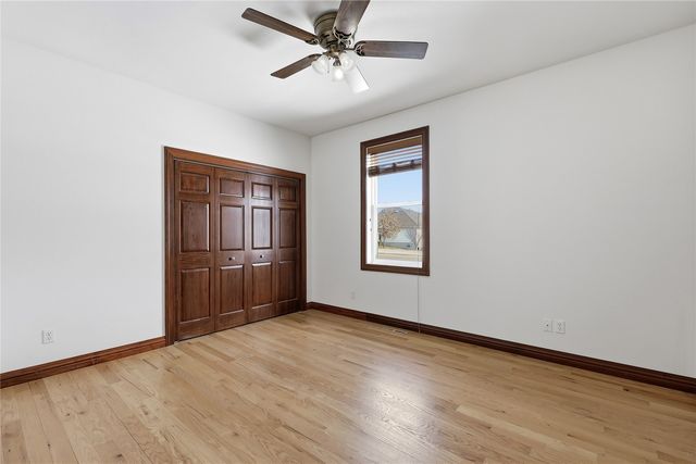 2815 44th St, Marion, IA 52302