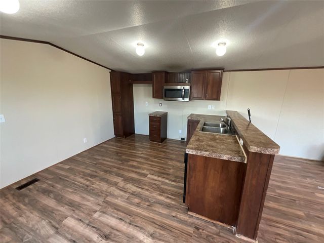 133 Country Oaks Street, Brazoria, TX 77422