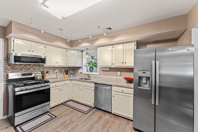 182 WAGON WHEEL RD, West Norriton, PA 19403