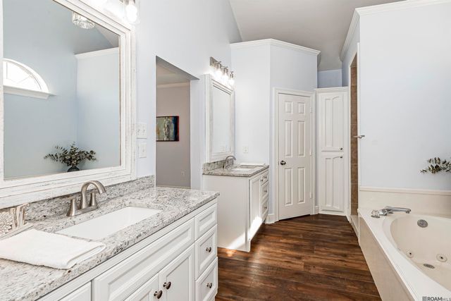 40261 Parker Rd, Prairieville, LA 70769