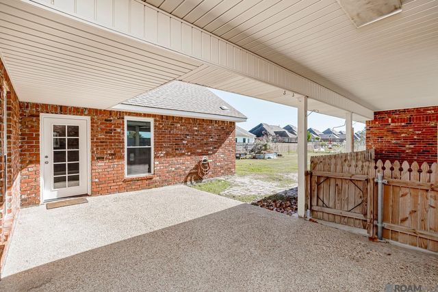 40261 Parker Rd, Prairieville, LA 70769