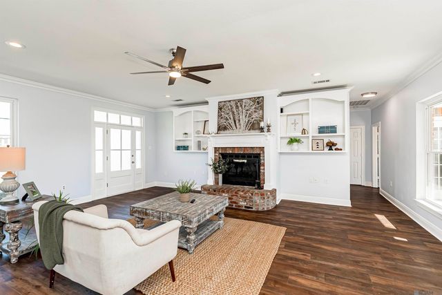 40261 Parker Rd, Prairieville, LA 70769