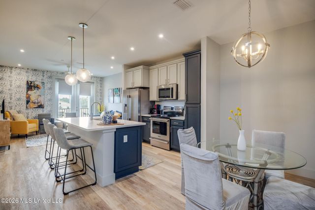 2501 Bienville Boulevard, 134, Ocean Springs, MS 39564