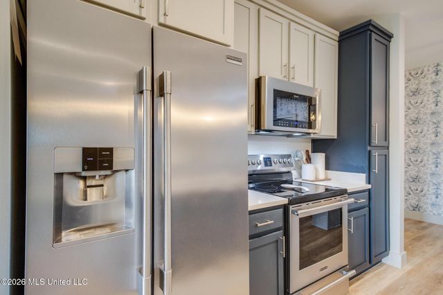 2501 Bienville Boulevard, 134, Ocean Springs, MS 39564