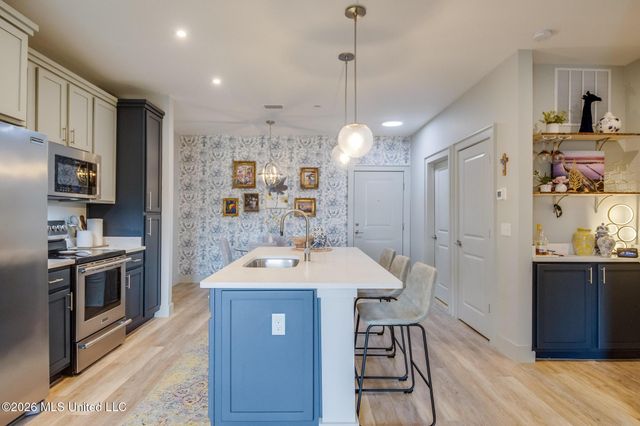 2501 Bienville Boulevard, 134, Ocean Springs, MS 39564