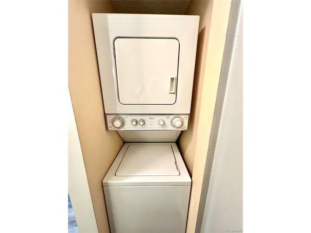 1960 S Xanadu Way 207, Aurora, CO 80014