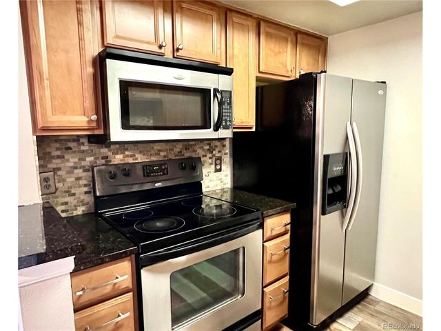 1960 S Xanadu Way 207, Aurora, CO 80014