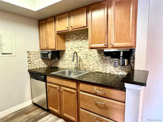 1960 S Xanadu Way 207, Aurora, CO 80014