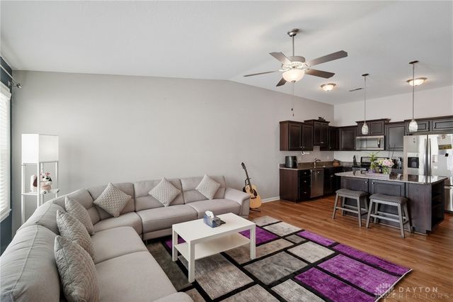 136 Waterhaven Way, Springboro, OH 45066