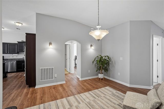 136 Waterhaven Way, Springboro, OH 45066