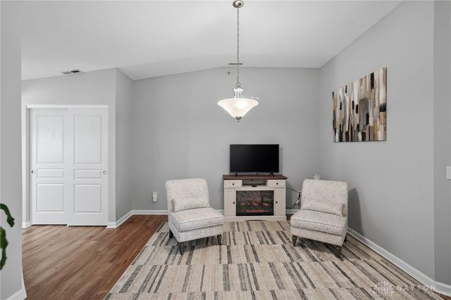 136 Waterhaven Way, Springboro, OH 45066