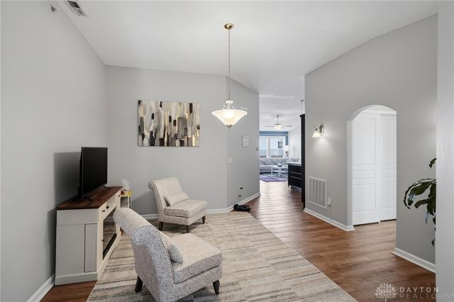 136 Waterhaven Way, Springboro, OH 45066