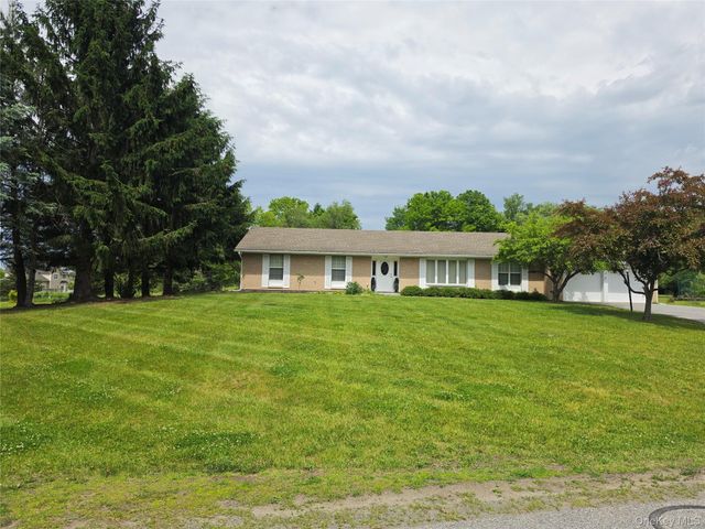 30 Shore Boulevard, Slate Hill, NY 10973