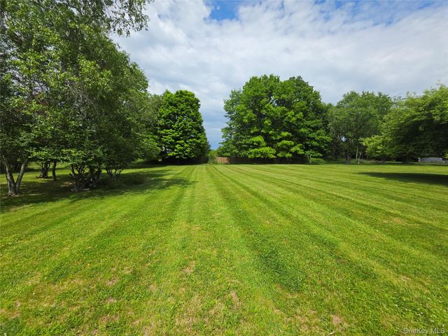 30 Shore Boulevard, Slate Hill, NY 10973