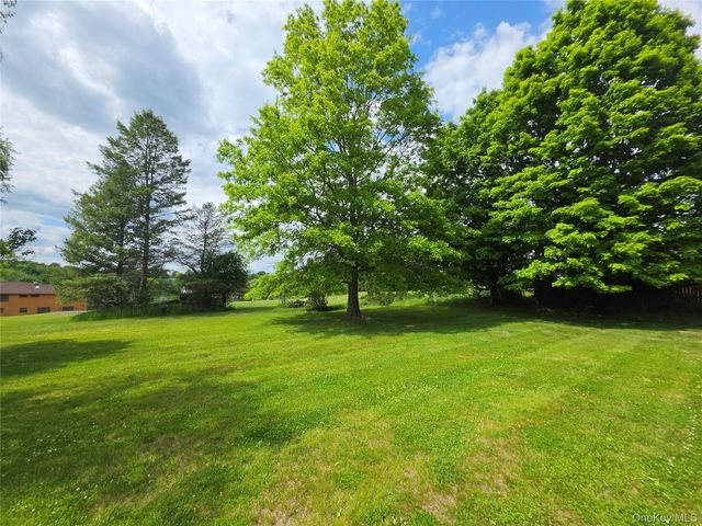 30 Shore Boulevard, Slate Hill, NY 10973