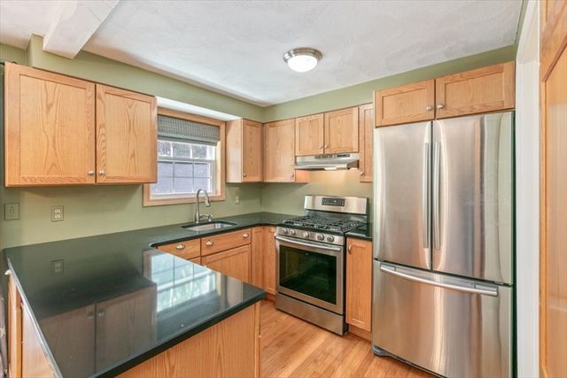 46 Pawtucket Blvd 32, Tyngsborough, MA 01879