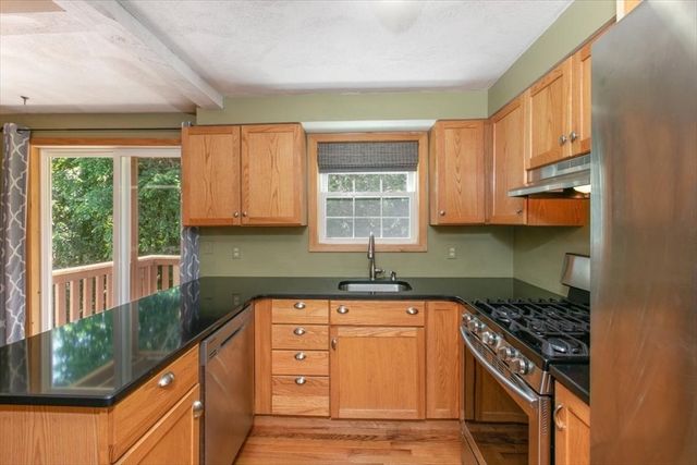 46 Pawtucket Blvd 32, Tyngsborough, MA 01879