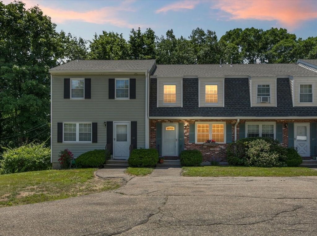 46 Pawtucket Blvd 32, Tyngsborough, MA 01879