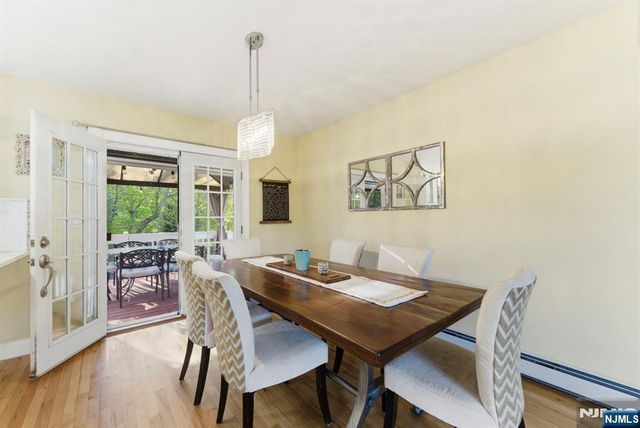 29 Albertine Place, West Milford, NJ 07438