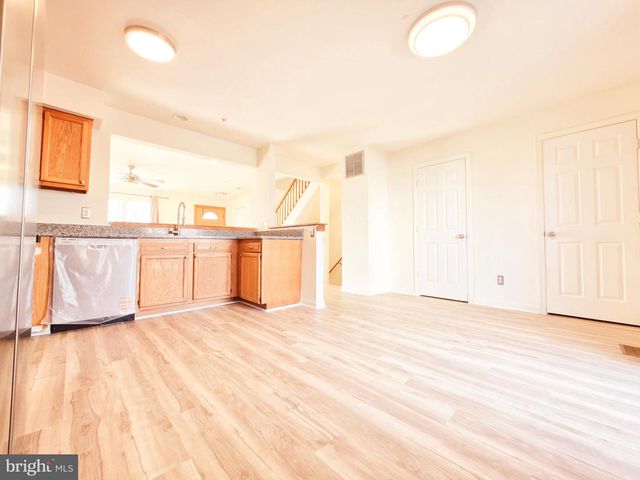 605 VILLAGER CIR, Baltimore, MD 21222