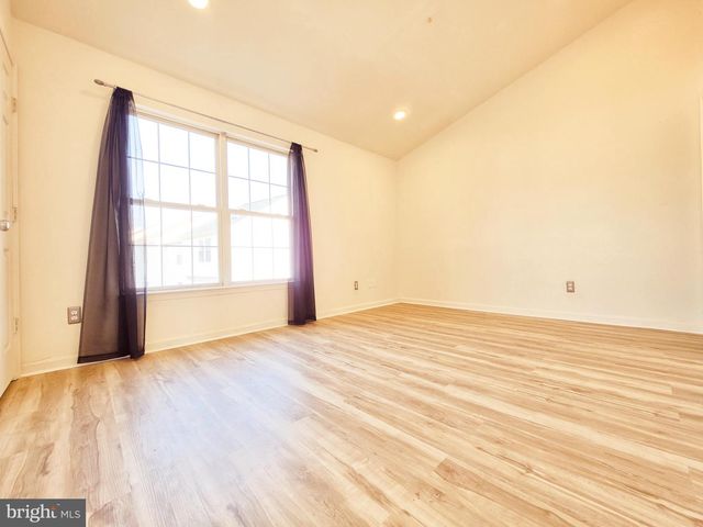 605 VILLAGER CIR, Baltimore, MD 21222