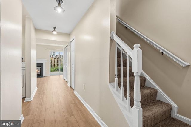 8699 FARNHAM WAY, Bristow, VA 20136
