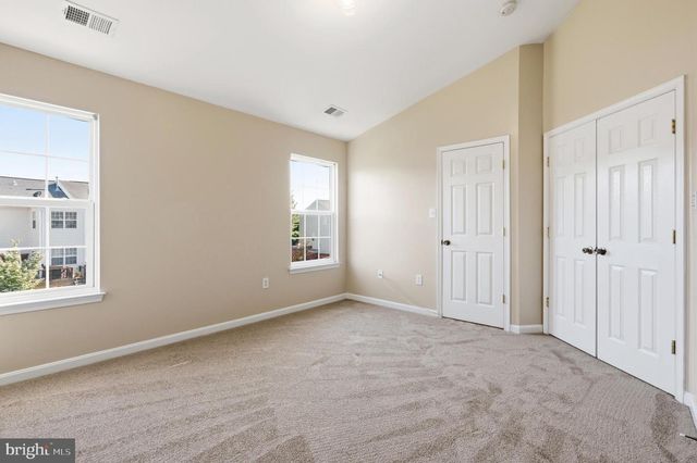 8699 FARNHAM WAY, Bristow, VA 20136