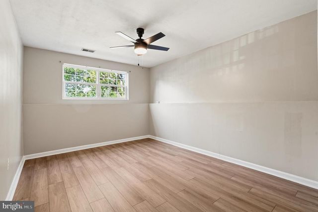 8699 FARNHAM WAY, Bristow, VA 20136